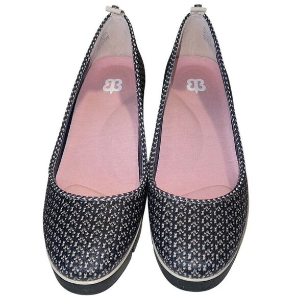 Betabrand Blue All Weather Almond Closed Toe Wedges Slip On Shoe Size 7 - Picture 2 of 10